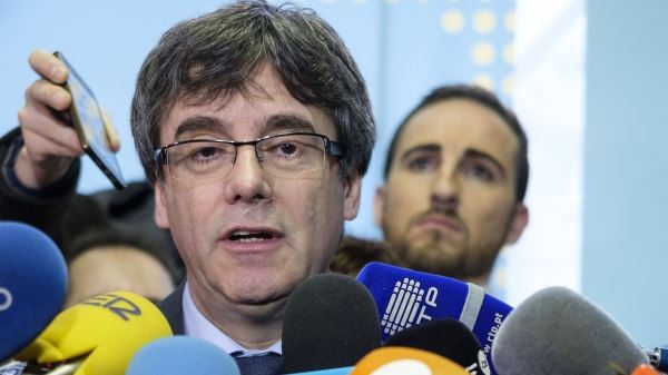 Каталонские политики подадут в суд на премьера Испании из-за прослушки 1